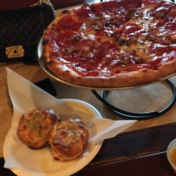 LouEddie's Pizza - Pizza Near Me - Skyforest, California LouEddie's Pizza - Pizza Near Me - Skyforest, California