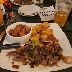 Boskey's Grille - Sirloin tips
