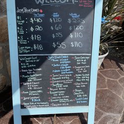 Crab 73 - Beautiful little place. All cash and all live blue crabs.