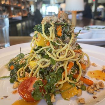 Hillstone Restaurant - New American Near Me - Denver, Colorado