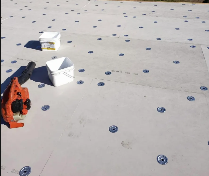 Slide of Stonewall Roofing & Construction