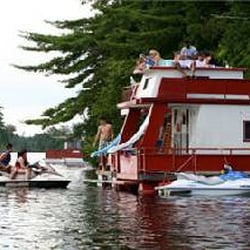 Happy Days Houseboat Rental