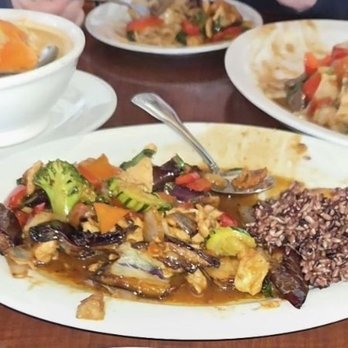 The Coconut On T - Beef Drunken Noodles, Chicken Panang Curry with brown rice, Chicken Eggplant with brown rice - Thai Near Me - Sacramento, California The Coconut On T - Beef Drunken Noodles, Chicken Panang Curry with brown rice, Chicken Eggplant with brown rice - Thai Near Me - Sacramento, California