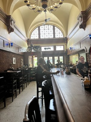 Grand Trunk Pub by null