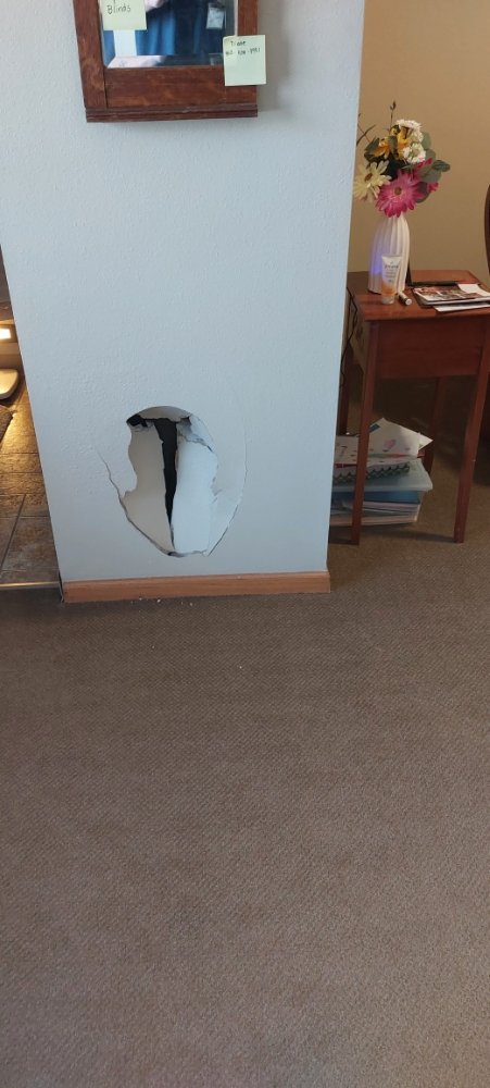 Slide of Lil John Handyman Service