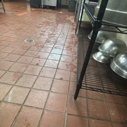 Dishpit