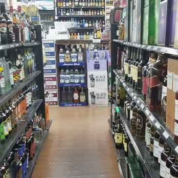 Play By Play Liquor Store - Beer, Wine & Spirits Near Me - Pompano Beach, Florida