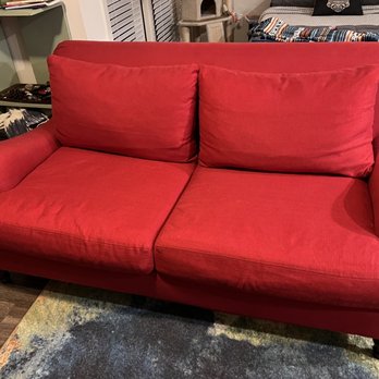 Consignment Furniture Showroom - sofa fits in my studio apartment and it's in great condition - Furniture Stores Near Me - Waco, Texas Consignment Furniture Showroom - sofa fits in my studio apartment and it's in great condition - Furniture Stores Near Me - Waco, Texas