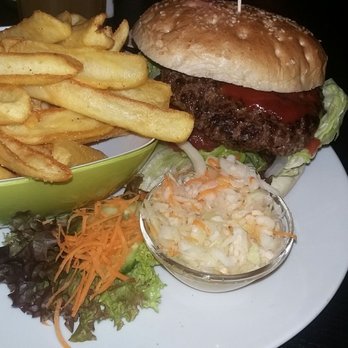 Chong's Diner - Chili Burger - Diners Near Me - Nuremberg, BY
