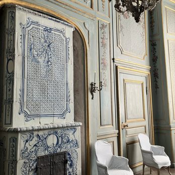 Drottningholms Slott - Landmarks & Historical Buildings Near Me - Drottningholm, Alberta