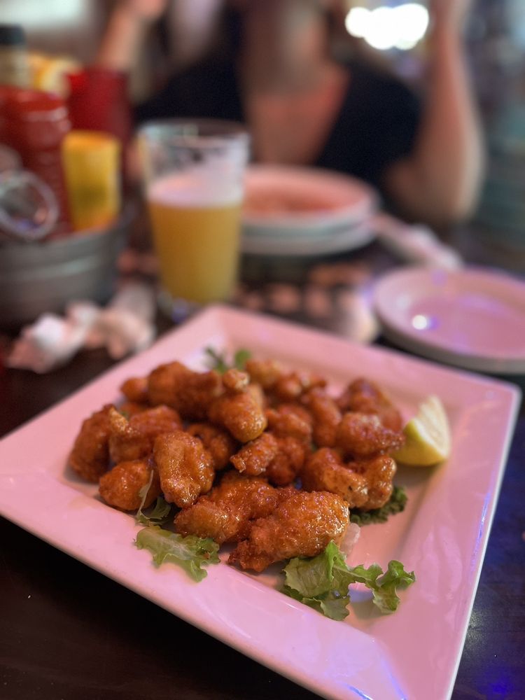 Walt's Fish Market & Restaurant South