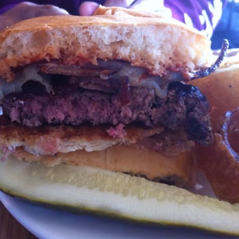 Burger Up - Woodstock Burger (Benton's Bacon, Tennessee Sweetwater White Cheddar, Jack Daniels Maple Ketchup) - New American Near Me - Nashville, Tennessee