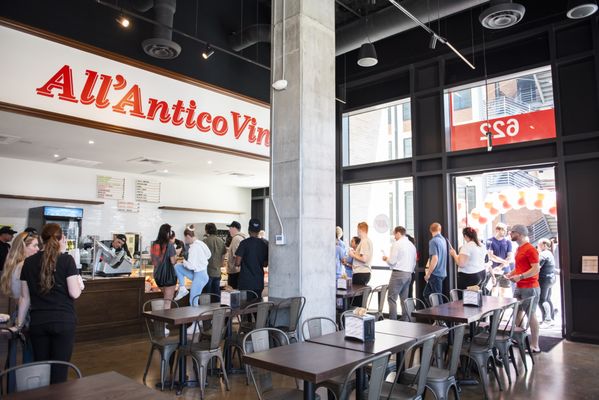 All’Antico Vinaio by null