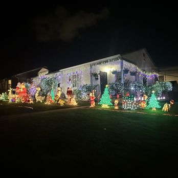 Candy Cane Lane - Holiday Decorating Services Near Me - El Segundo, California Candy Cane Lane - Holiday Decorating Services Near Me - El Segundo, California