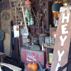 Roys Country Corral - Step back in time with the old decor