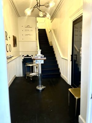 {pretty to think so} by null