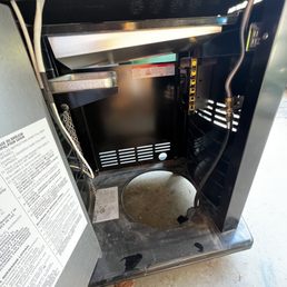 Missing pieces
Paid for new grill and to be assembled with delivery. They sent me one that was on the floor for months. Missing pieces
Paid for new grill and to be assembled with delivery. They sent me one that was on the floor for months.