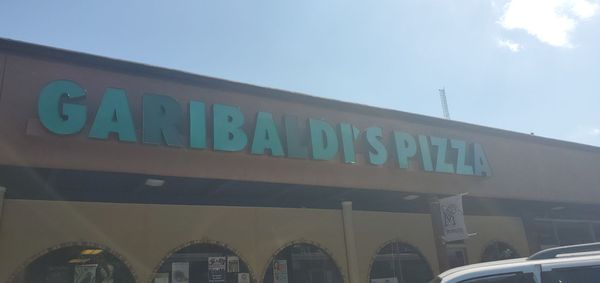Garibaldi's Pizza by null