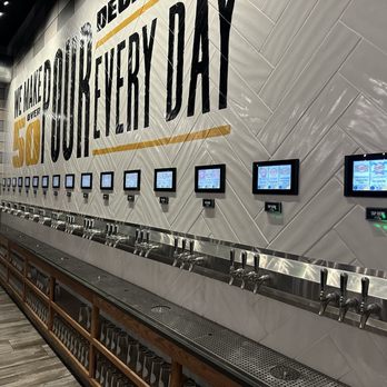 Oak & Stone - Beer wall - Breakfast & Brunch Near Me - Estero, Florida