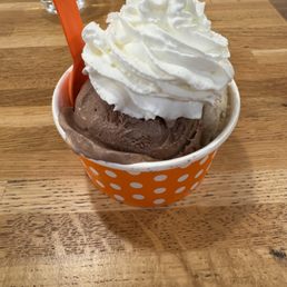 Mocha/Valhalla Coffee scoop w /Whip Cream Mocha/Valhalla Coffee scoop w /Whip Cream