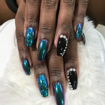 Amazing Nails - Another AWESOME job by Tina!!!! I'm always so happy with my nails and they look better in person! Thank you Tina! - Nail Salons Near Me - Newark, California