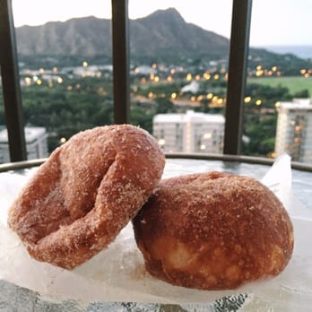 Leonard's Bakery - Took the original and the cinnamon malasadas to my room with a view. ©@julieimagery - Bakeries Near Me - Honolulu, Hawaii Leonard's Bakery - Took the original and the cinnamon malasadas to my room with a view. ©@julieimagery - Bakeries Near Me - Honolulu, Hawaii