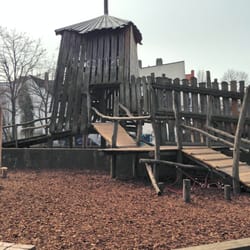 Geisterspielplatz - Geisterspielplatz
