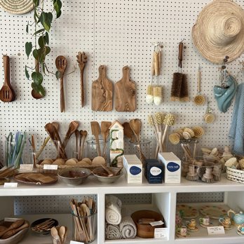 The Well Refill - Cosmetics & Beauty Supply Near Me - Ojai, California The Well Refill - Cosmetics & Beauty Supply Near Me - Ojai, California