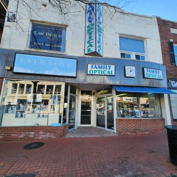 Vision Source Signature Eyecare of Huntington - Optometrists Near Me - Huntington, New York Vision Source Signature Eyecare of Huntington - Optometrists Near Me - Huntington, New York