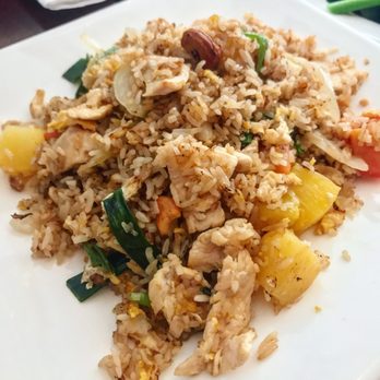 Spicy Shallot - Pineapple fried rice! - Thai Near Me - Elmhurst, New York Spicy Shallot - Pineapple fried rice! - Thai Near Me - Elmhurst, New York