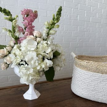 Socal Flower & Supply - Florists Near Me - Van Nuys, California Socal Flower & Supply - Florists Near Me - Van Nuys, California