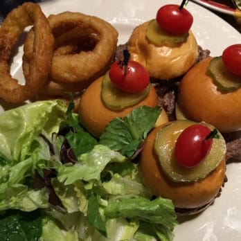 Sunset Cantina-Boston - Filet mignon sliders - Mexican Near Me - Boston, Massachusetts Sunset Cantina-Boston - Filet mignon sliders - Mexican Near Me - Boston, Massachusetts