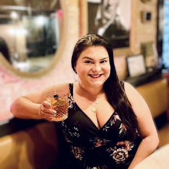 Sidecar - Great date spot! Great solo spot! Great gather with friends spot! - Cocktail Bars Near Me - New Braunfels, Texas