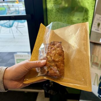 Vale Matcha & Coffee - Apricot Ginger Scone - Coffee & Tea Near Me - Seattle, Washington