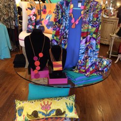 Lady Legacy - Reversible totes and colorful tops