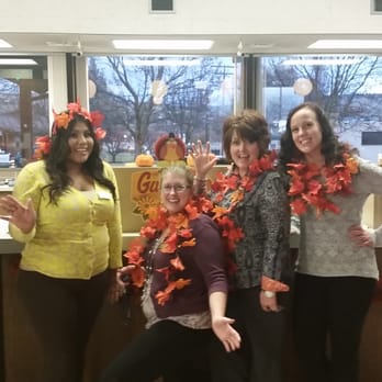 First Interstate Bank - from right to left: Nicole, Tammy, Carly, Cristal and Dan. - Banks & Credit Unions Near Me - Klamath Falls, Oregon