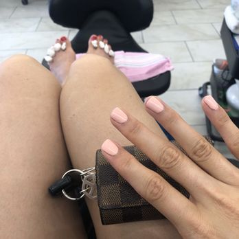 Chloe Nail Spa - Regular mani and pedi - Nail Salons Near Me - Sherman Oaks, California Chloe Nail Spa - Regular mani and pedi - Nail Salons Near Me - Sherman Oaks, California