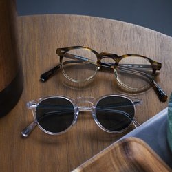 Oliver Peoples