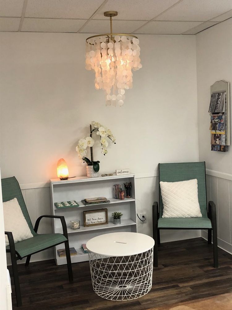 THE ZEN ZONE Updated August 2024 1282 State Rd 175, Hubertus