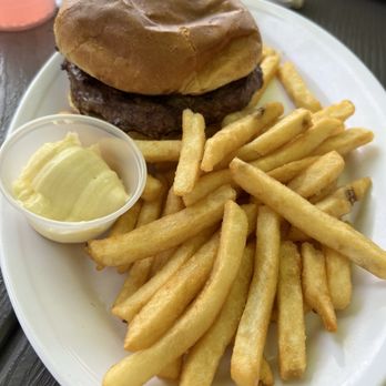 Freedom Cafe & Pub - Hamburger - American Near Me - Naples, Maine