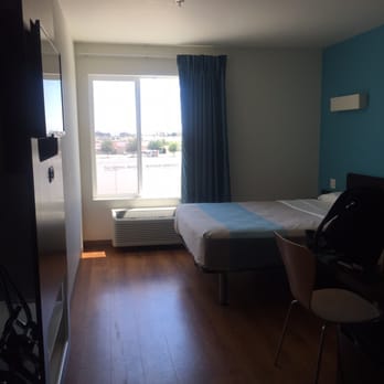 Motel 6 Laredo Airport - Very clean room - Hotels Near Me - Laredo, Texas Motel 6 Laredo Airport - Very clean room - Hotels Near Me - Laredo, Texas