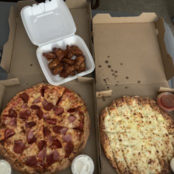 Tornado's Pizza - Wing Dings & Boneless Wings Pizza Cheese Bread - Pizza Near Me - Belleville, Michigan