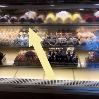 Cerrato's Pastry Shop - Bakeries Near Me - West Springfield, Massachusetts