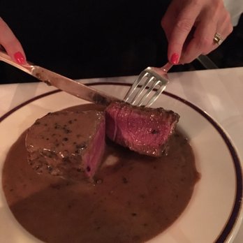 Le Continental - French Near Me - Quebec City, Quebec