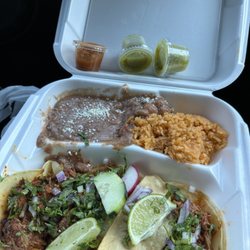 Tacos El Gordo - Taco Plate EVERYTHING WAS FIRE