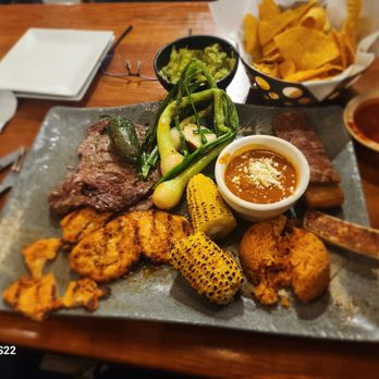 Anejo Cocina Mexicana - Combo platter with side of guacamole - Mexican Near Me - Yulee, Florida Anejo Cocina Mexicana - Combo platter with side of guacamole - Mexican Near Me - Yulee, Florida