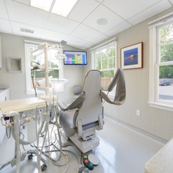 Michael Sonick & Rui Ma & Associates - Comfortable and relaxing dental rooms