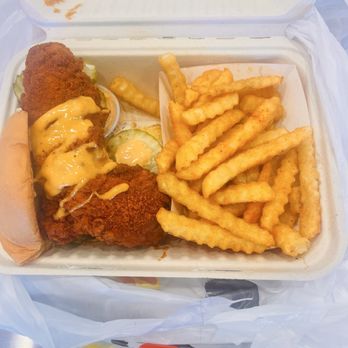 Dave's Hot Chicken - Dave's #4 1 Slider with Fries - Chicken Shop Near Me - Brentwood, California Dave's Hot Chicken - Dave's #4 1 Slider with Fries - Chicken Shop Near Me - Brentwood, California