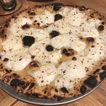 Roberta's - White pizza - Pizza Near Me - Culver City, California