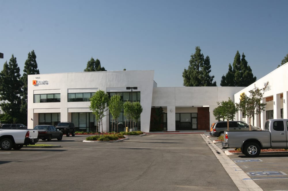 RED MOUNTAIN RETAIL GROUP Updated June 2024 Request Consultation